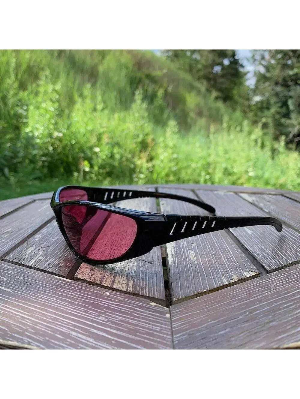 Cyber Grunge y2k 2000s Black Vented Sport futuristic style surfer raspberry